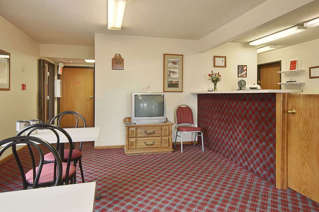 Super 8 Winterset Hotel Restaurant foto